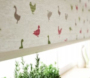 Blinds with ducks and chickens